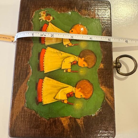 VTG Christmas Wall Hanging Plaque Decoupage Choir Alter Boy Handmade Artisan - Picture 13 of 13